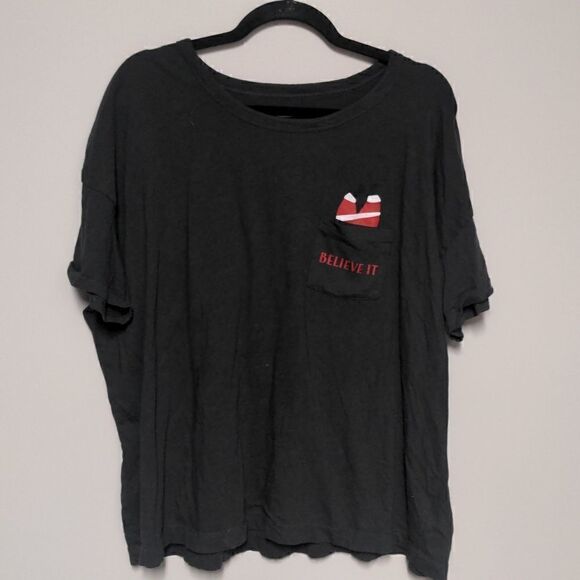 Old Navy Short Sleeve Santa Shirt - Picture 1 of 5
